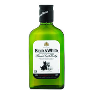 BLACK & WHITE Scotch Whisky  (48 x 200ml)