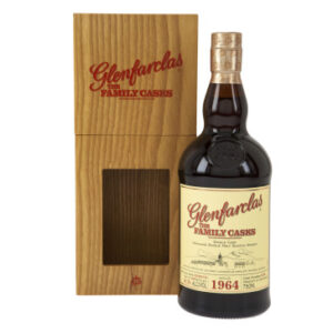 GLENFARCLAS 1964 Family Cask Whisky  (1 x 750ml)
