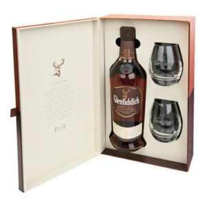 GLENFIDDICH 18 YO Speyside Reserve Malt Whisky and 2 Glasses In Gift Pack  (1 x 750ml)