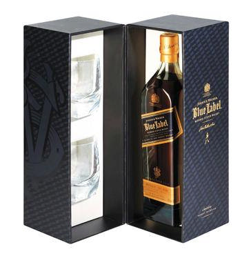 JOHNNIE WALKER Blue Label Scotch Whisky and 2 Glasses In Gift Pack  (1 x 750ml)
