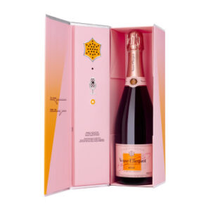 VEUVE CLICQUOT Rose Call Giftbox  (1 x 750ml)